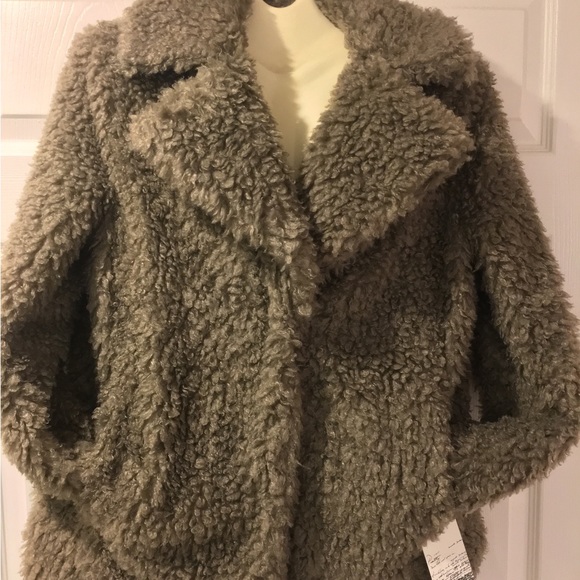 Kenzie Teddy Faux Fur Reversible Jacket NWT M - Picture 4 of 10